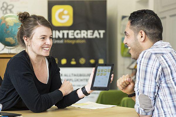 Integreat-App jetzt auch in Freiburg.
Foto: Stadt Freiburg - Tür an Tür/Digitalfabrik gGmbH/Integreat Integreat-App jetzt auch in Freiburg.
Foto: Stadt Freiburg - Tür an Tür/Digitalfabrik gGmbH/Integreat