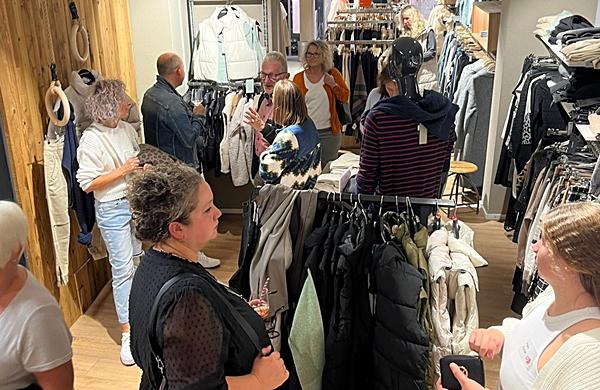 Late Night Shopping als drittes Jubiläumsevent bei meierfashion in Rheinhausen
Bild: meierfashion Late Night Shopping als drittes Jubiläumsevent bei meierfashion in Rheinhausen
Bild: meierfashion