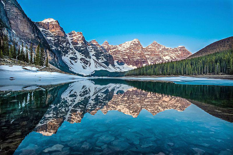 Bis 28. Januar 2025: Faszinierende MUNDOLOGIA-Fotoausstellung im Einkaufszentrum Schwarzwald City in Freiburg.
Kanada-Alaska.
Foto: ESC Einkaufszentrum Schwarzwald City Mieterverband e.V. - Pascal Violo Bis 28. Januar 2025: Faszinierende MUNDOLOGIA-Fotoausstellung im Einkaufszentrum Schwarzwald City in Freiburg.
Kanada-Alaska.
Foto: ESC Einkaufszentrum Schwarzwald City Mieterverband e.V. - Pascal Violo
