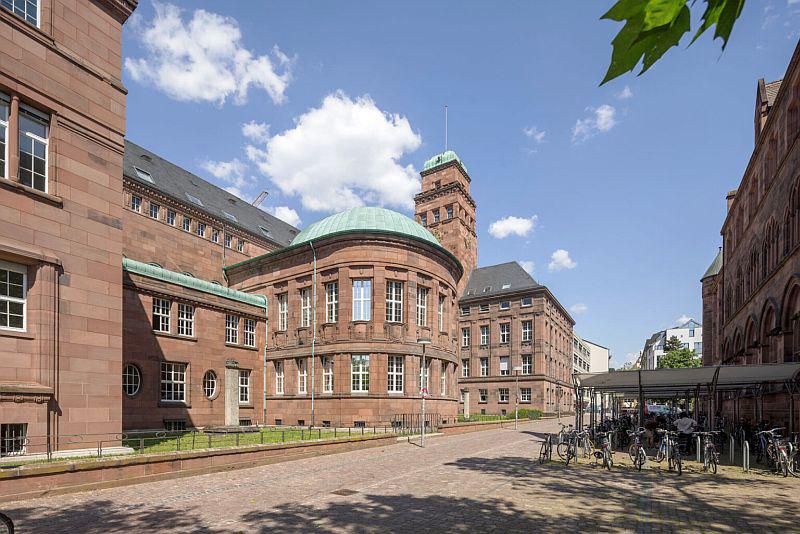 Erste Studentin Deutschlands erstritt sich vor 125 Jahren die Immatrikulation in Freiburg.
Johanna Kappes schrieb sich als erste Frau an einer deutschen Universität ein – der Universität Freiburg.
Foto: Universität Freiburg - Jürgen Gocke Erste Studentin Deutschlands erstritt sich vor 125 Jahren die Immatrikulation in Freiburg.
Johanna Kappes schrieb sich als erste Frau an einer deutschen Universität ein – der Universität Freiburg.
Foto: Universität Freiburg - Jürgen Gocke