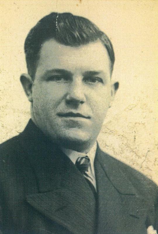 Wie ein Mensch zur Nummer wird und schließlich verschwindet - Albert Van Vooren
Fotonachweis: Stadtarchiv Offenburg Wie ein Mensch zur Nummer wird und schließlich verschwindet - Albert Van Vooren
Fotonachweis: Stadtarchiv Offenburg